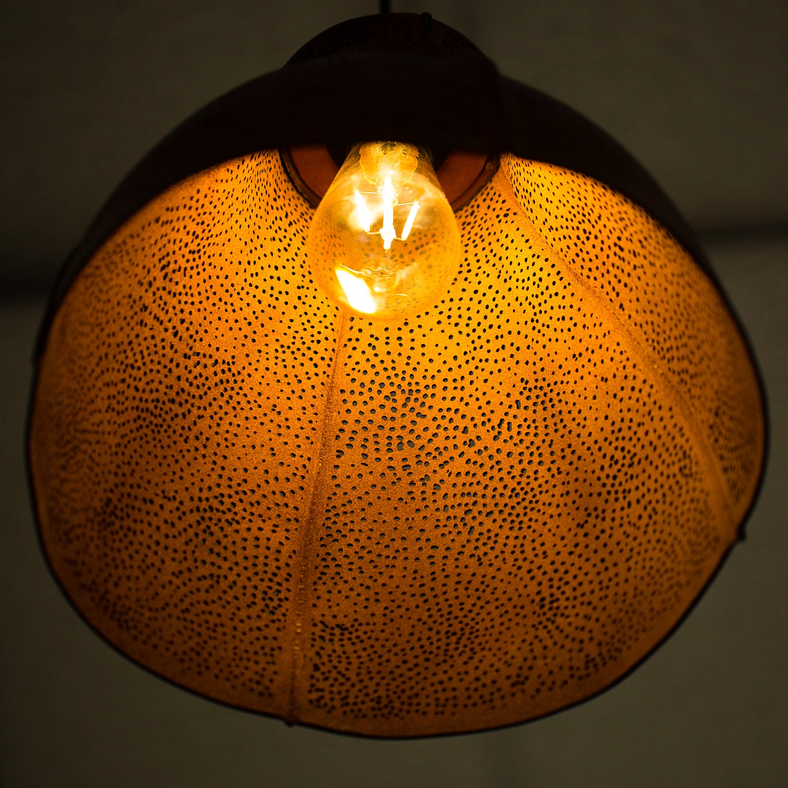 Perfo Lamp